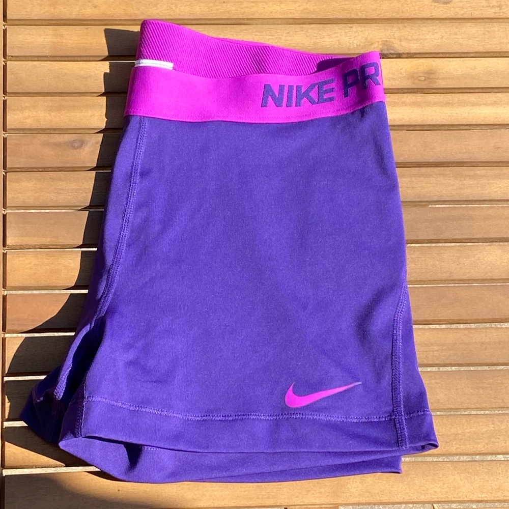 Nike Pro Women’s Shorts, NWT, Size XL